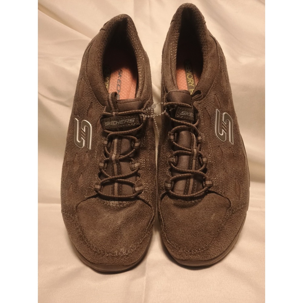 Womens Sketchers Relaxed Fit tan slip-on sneakers size 7.5